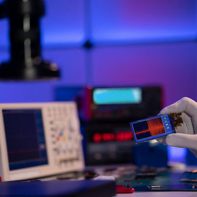 실험실 Emc Emi Esd 제 3자 검사와 인증 서비스를 시험하는 LED 디스플레이 전자